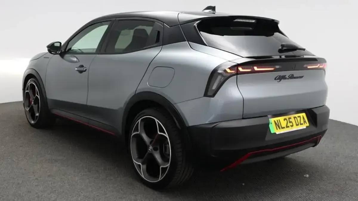 Used Alfa Romeo Junior Veloce 202 kW (276 HP) 2025 Grey SUV