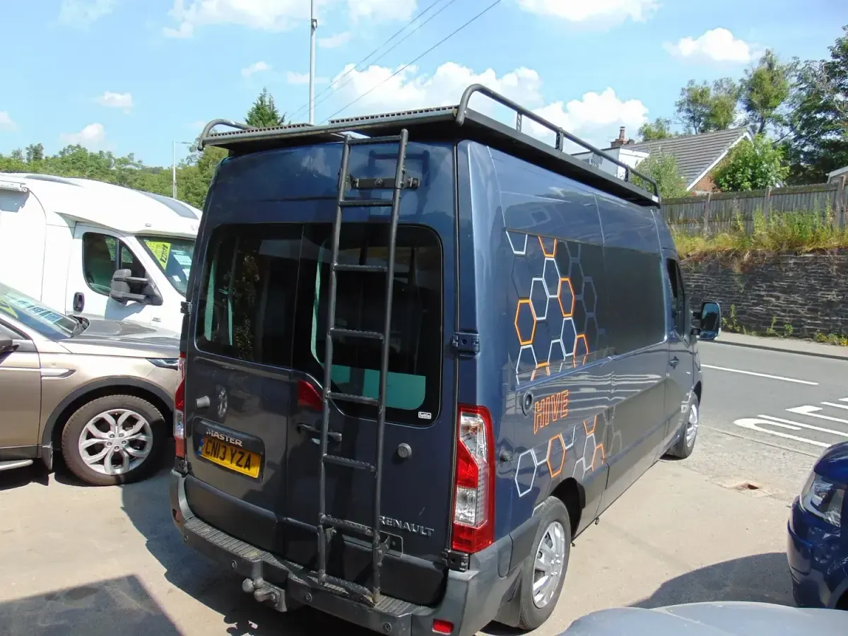 Used Renault Master 2013 Blue Van