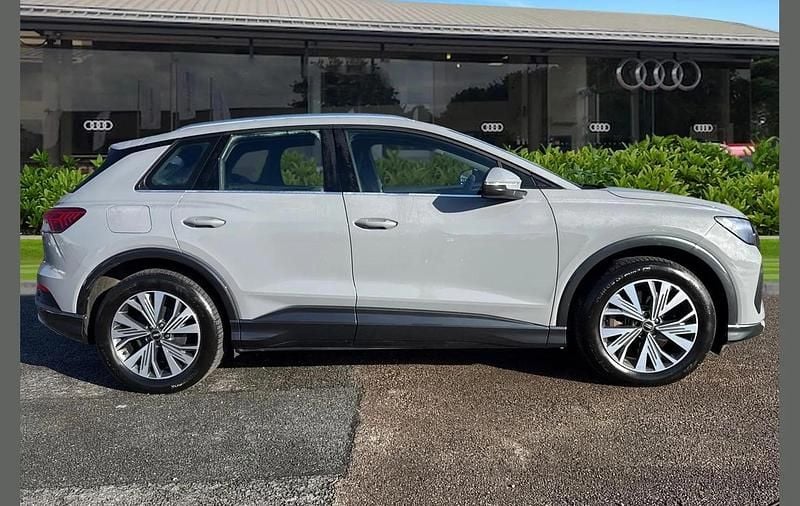 Used Audi Q4 e-tron Sport 210 kW (286 HP) 2024 Grey SUV