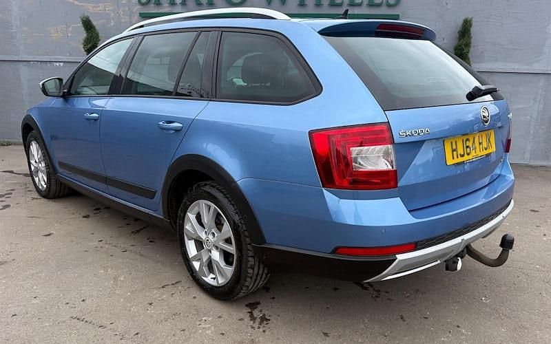 Used Skoda Octavia Scout 184 HP (135 kW) 2016 Estate