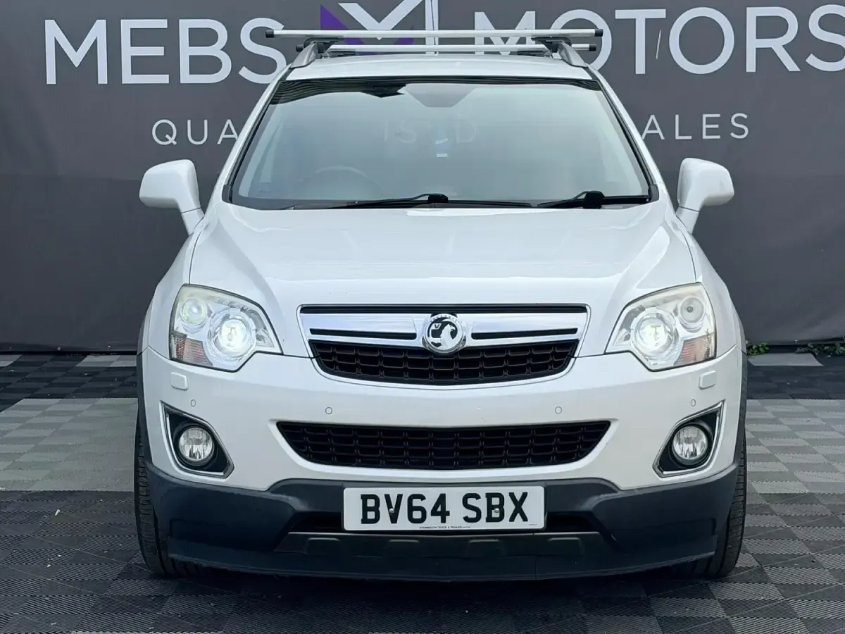 Used Vauxhall Antara 2015 White SUV