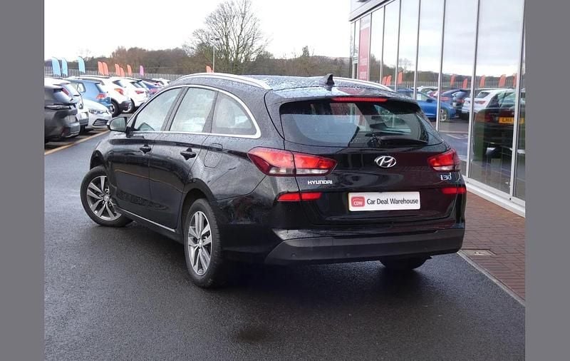 Used Hyundai i30 SE 138 HP (101 kW) 2018 Black Estate