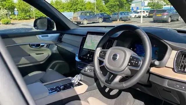 Begagnad Volvo XC90 Ultra 455 HK (334 kW) 2025 Silver SUV