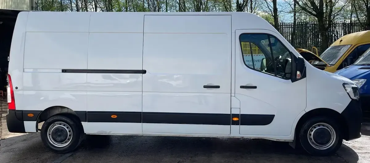 Used Renault Master Business 2022 White MPV