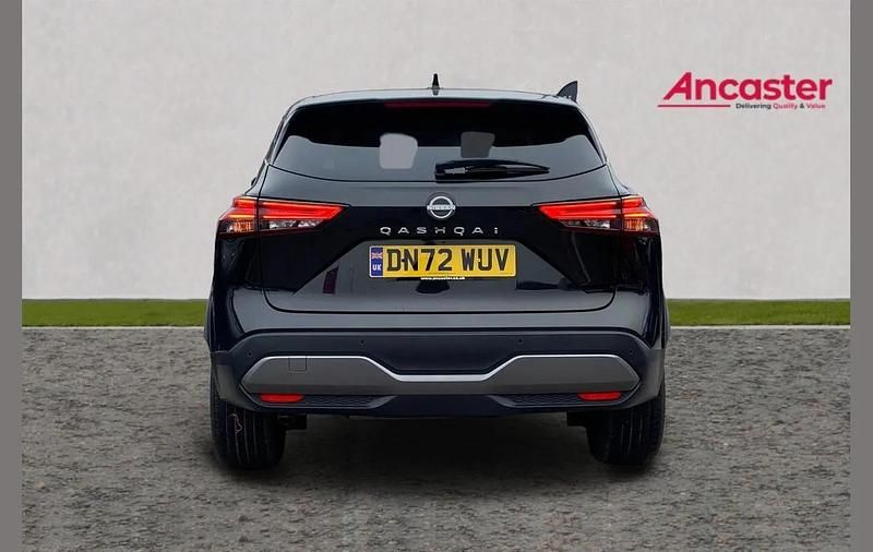 Used Nissan Qashqai N-Connecta 138 HP (101 kW) 2022 Black SUV