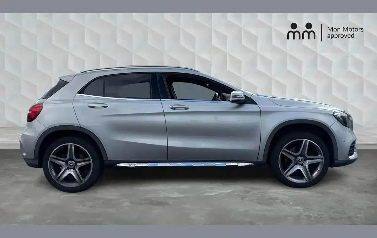 Used Mercedes GLA220 AMG Line Premium 177 HP (130 kW) 2017 Silver SUV