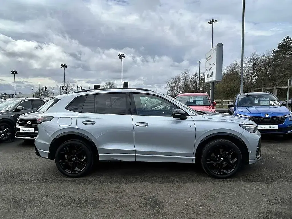 Used VW Tiguan Black Edition 204 HP (150 kW) 2025 Silver SUV