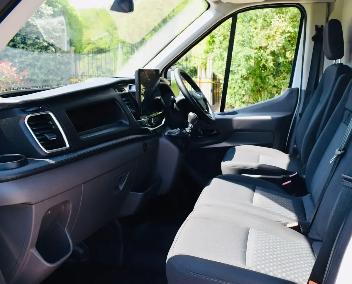 Used Ford Transit Trend 130 HP (95 kW) 2023 White Van