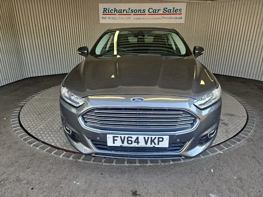 Used Ford Mondeo Titanium 150 HP (110 kW) 2015 Grey Hatchback