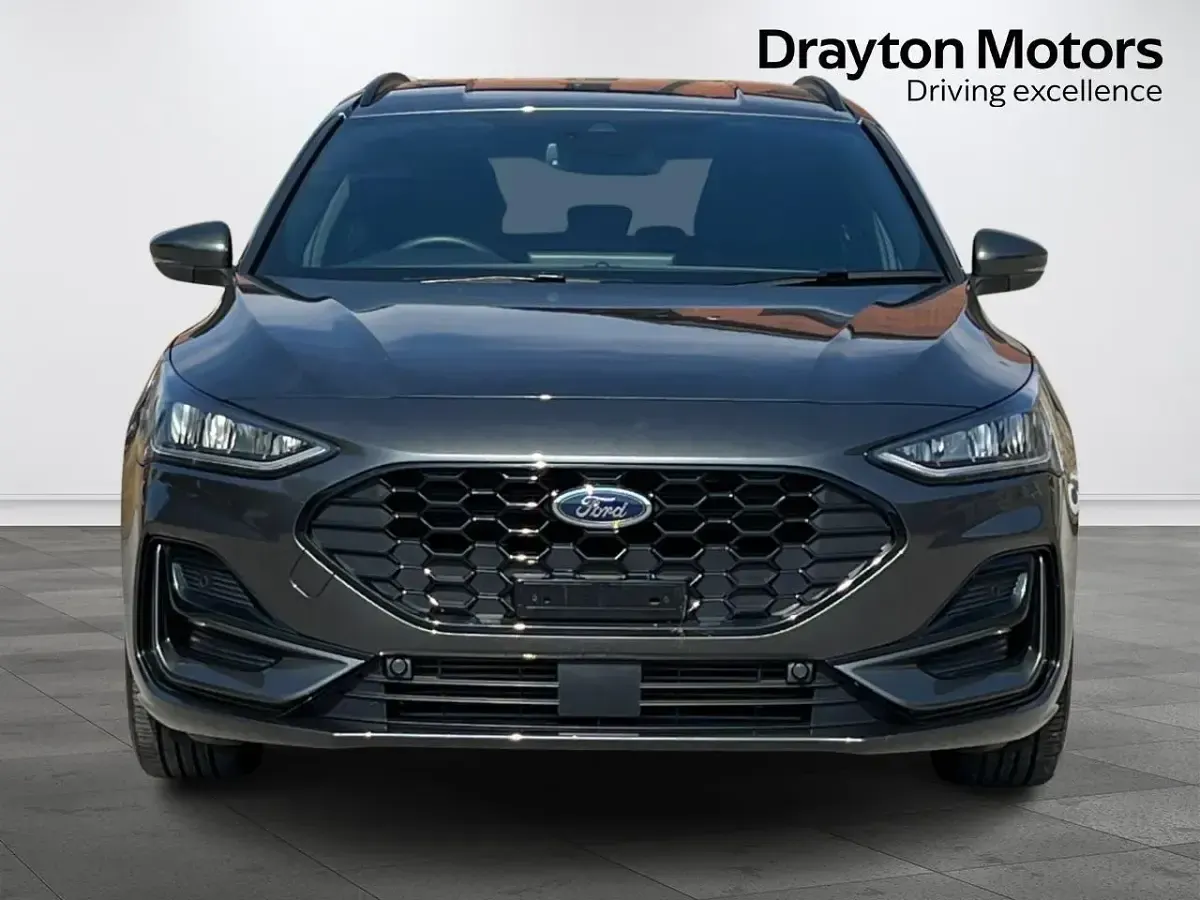 Used Ford Focus ST-Line 125 HP (91 kW) 2025 Grey Estate