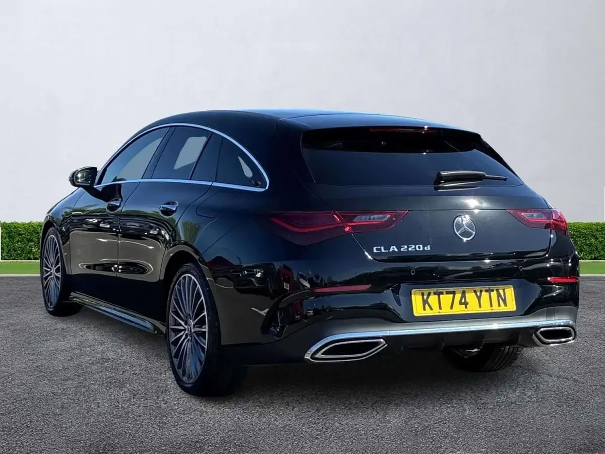 Usado Mercedes CLA220 AMG Line Premium 2025 Preto Sedan