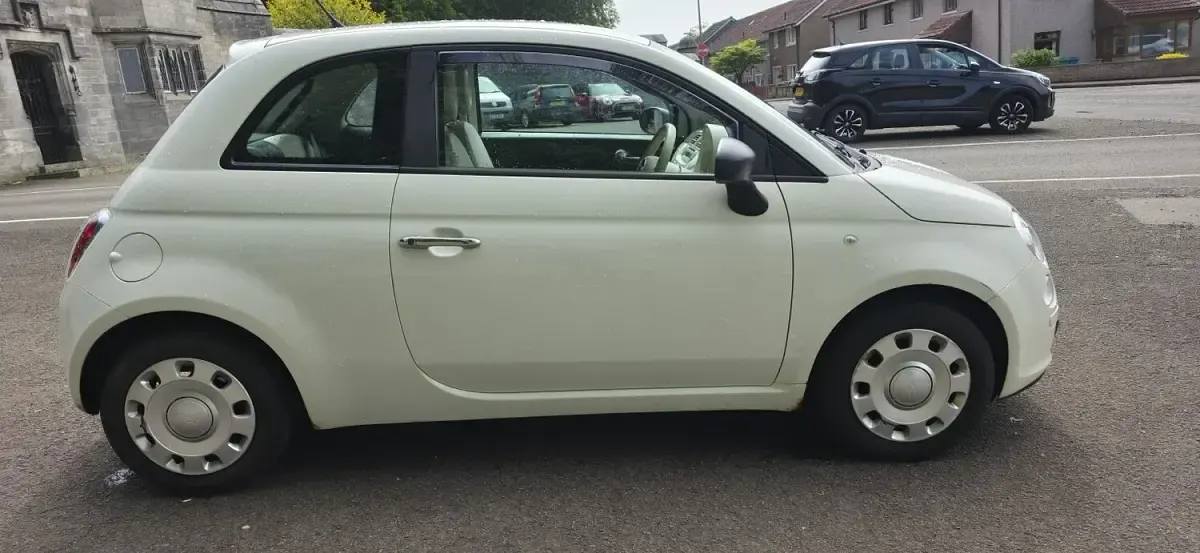 Käytetty Fiat 500 Pop 69 HP (50 kW) 2009 Valkoinen Avoauto