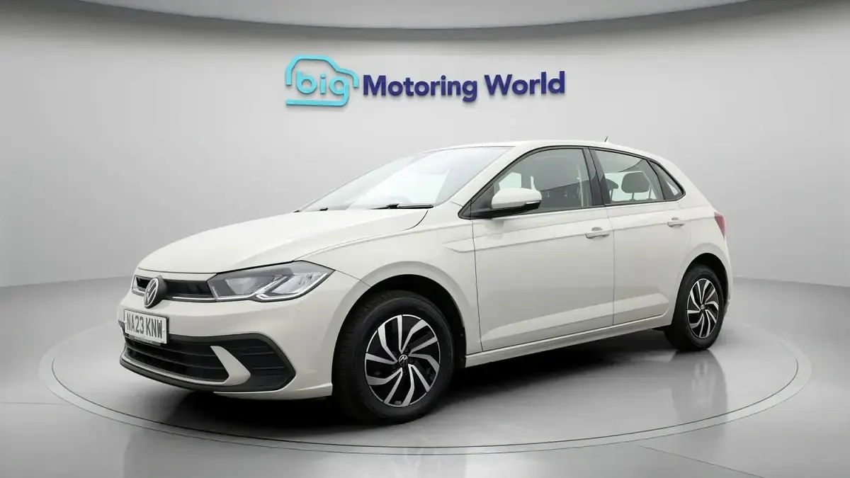 Używany VW Polo S 79 KM (58 kW) 2023 Szary Hatchback