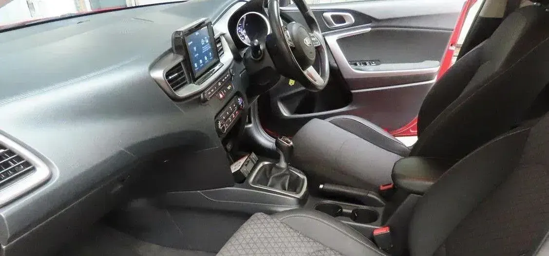 Used Kia Ceed 2019 Red Hatchback