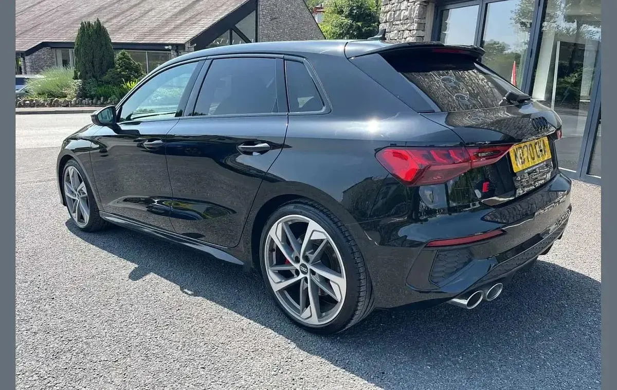 Used Audi S3 Sportback Comfort 310 HP (228 kW) 2021 Black Hatchback