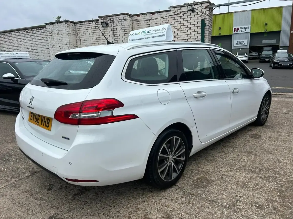 Second-hand Peugeot 308 SW Allure 2016 Alb Break