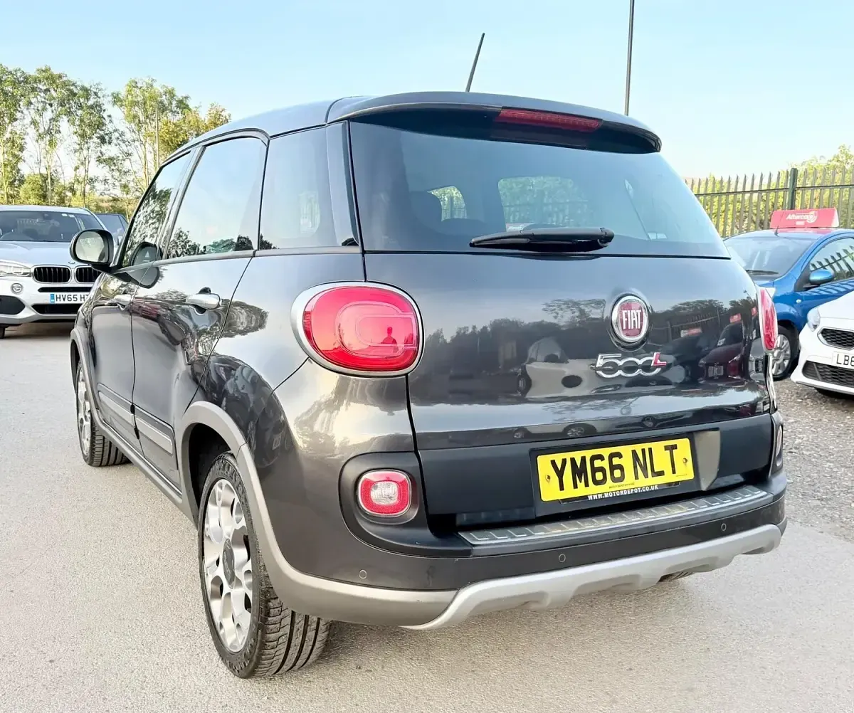 Used Fiat 500L Trekking 95 HP (69 kW) 2017 Grey MPV