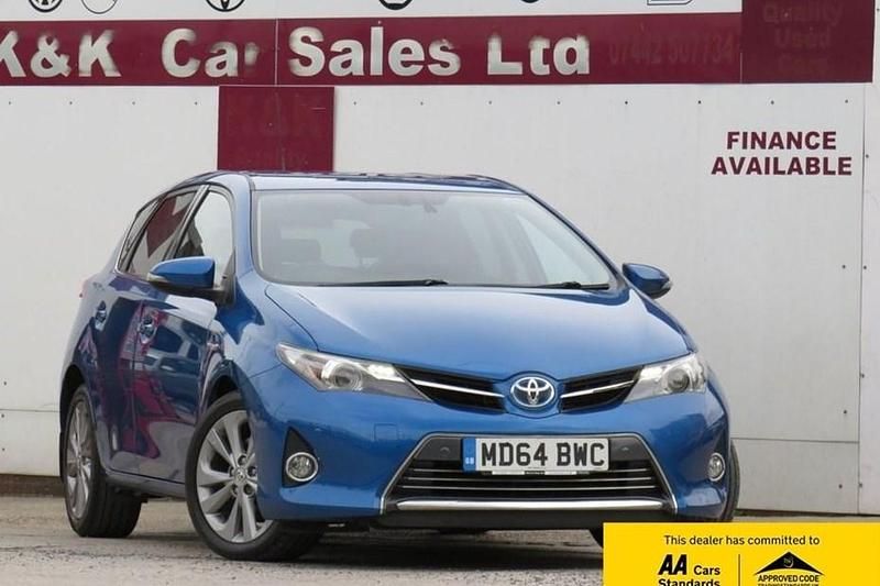 Used 2015 Toyota Auris Hybrid | £9,495 (Fair price) - Image 1/1