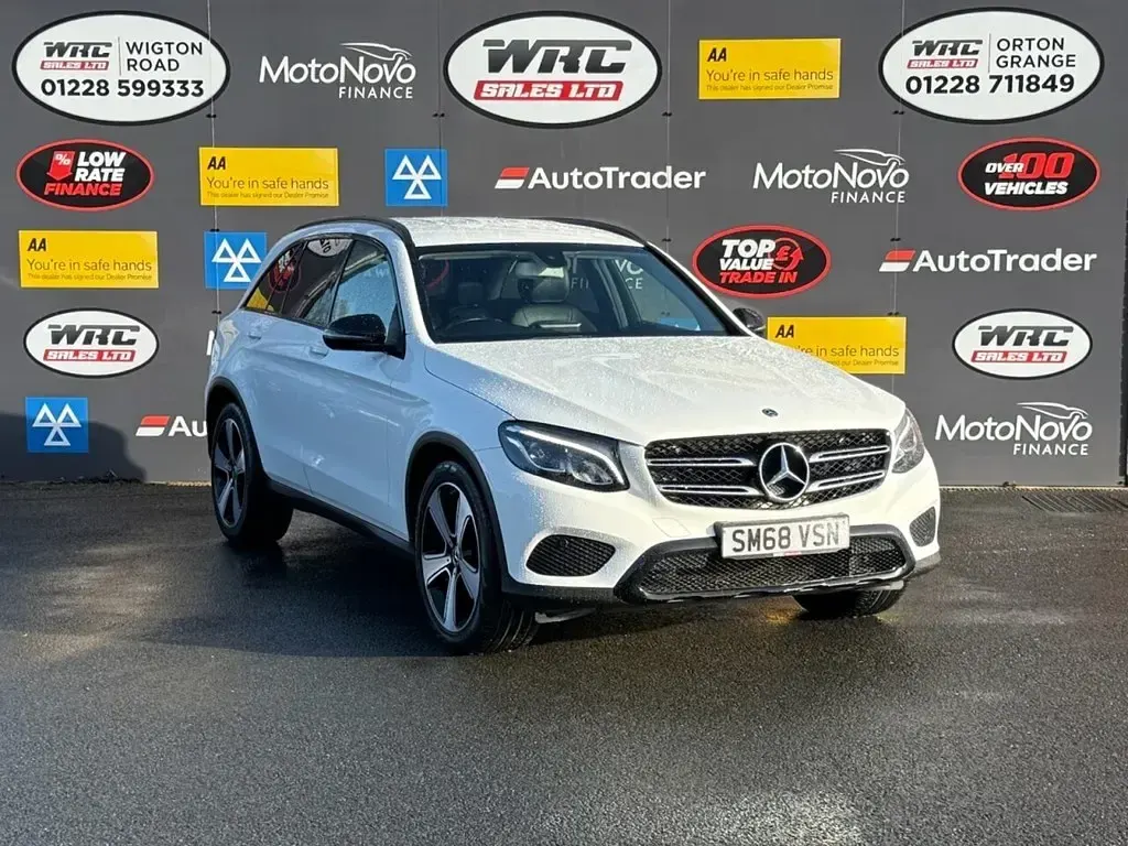 Usado Mercedes GLC250 Urban 211 HP (155 kW) 2018 Branco SUV