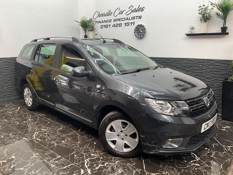 Used Dacia Logan MCV Lauréate 90 HP (66 kW) 2017 Grey Estate