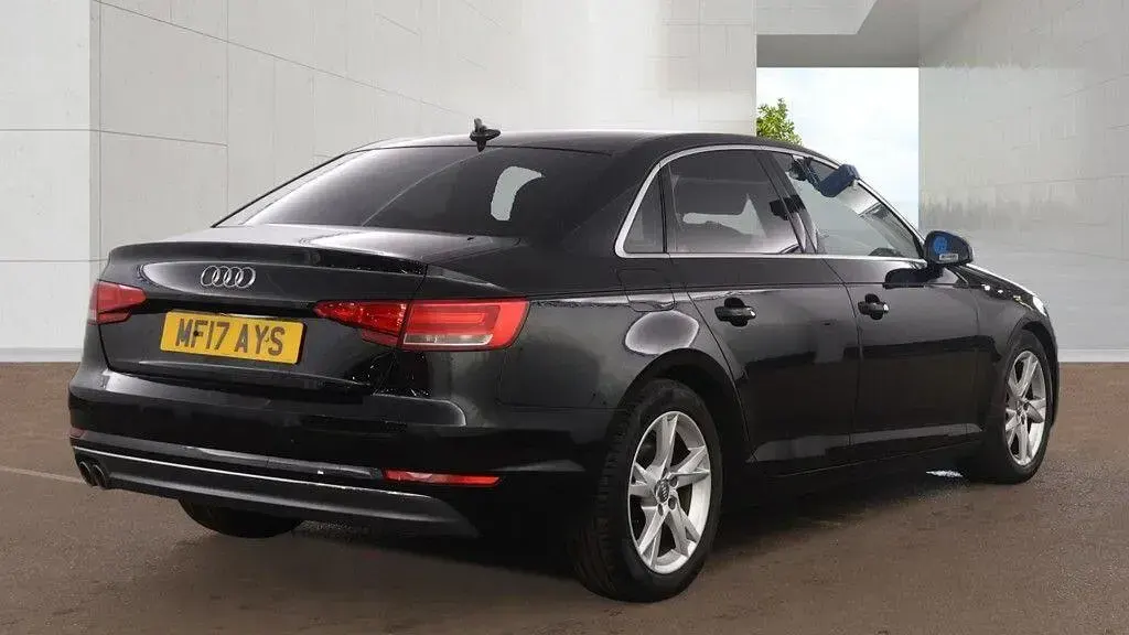 Used Audi A4 Sport 187 HP (137 kW) 2017 Black Sedan