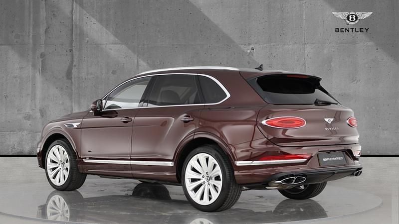 Used Bentley Bentayga 2021 Red SUV