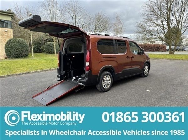 Bronze Used 2021 Peugeot Rifter Allure Premium MPV | £21,950 (Expensive) - Image 1/1