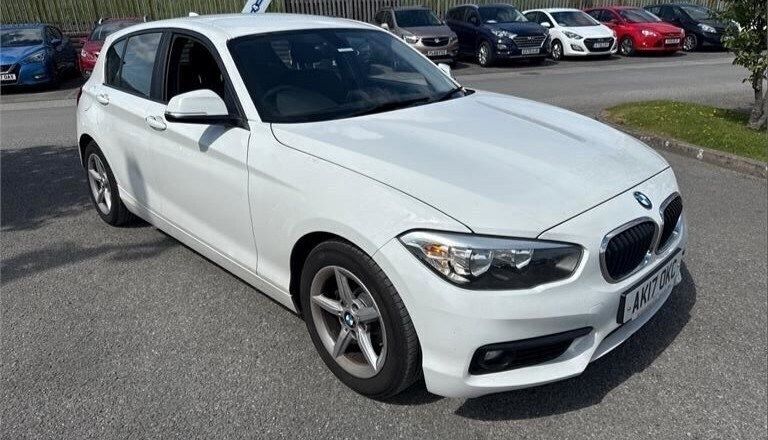 Alpine white Used 2017 BMW 116 Efficient Dynamics Hatchback | £5,990 (Fair price) - Image 1/4