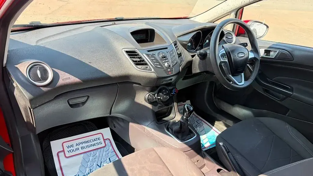 Used Ford Fiesta Style 82 HP (60 kW) 2014 Red Hatchback