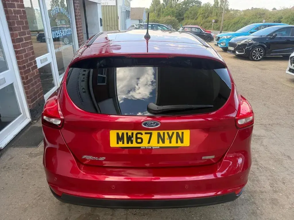 Used Ford Focus Zetec 2017 Red Hatchback