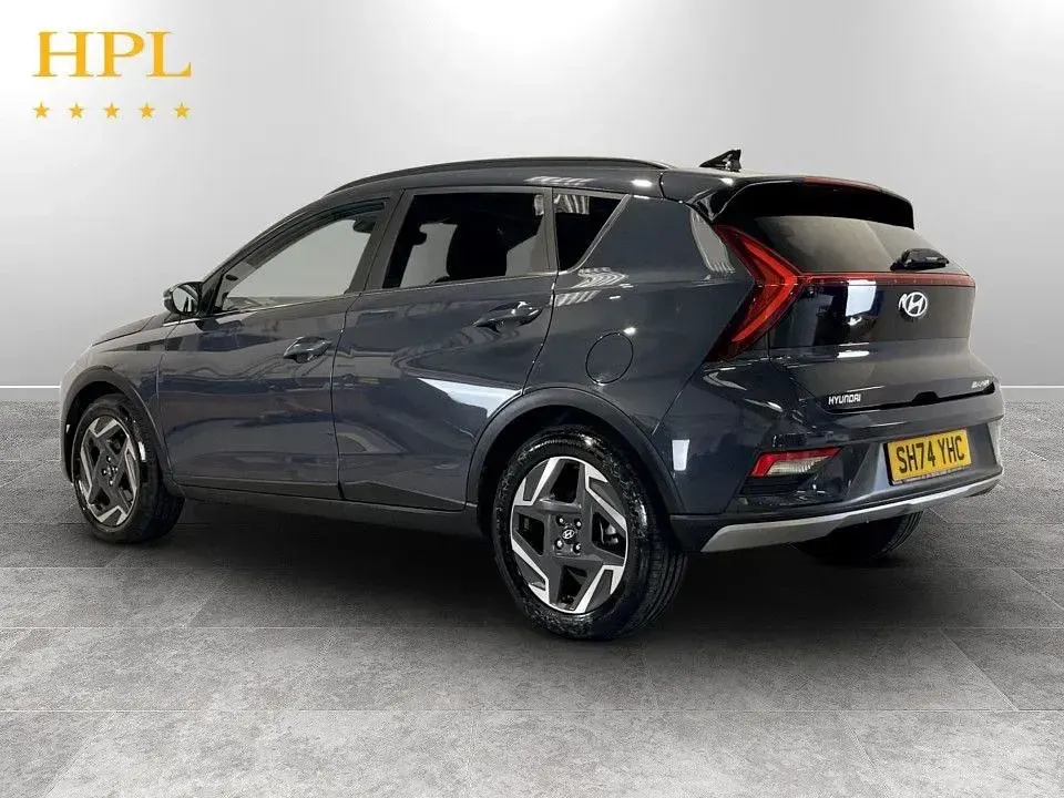 Usado Hyundai Bayon Premium 100 HP (73 kW) 2024 Cinzento SUV