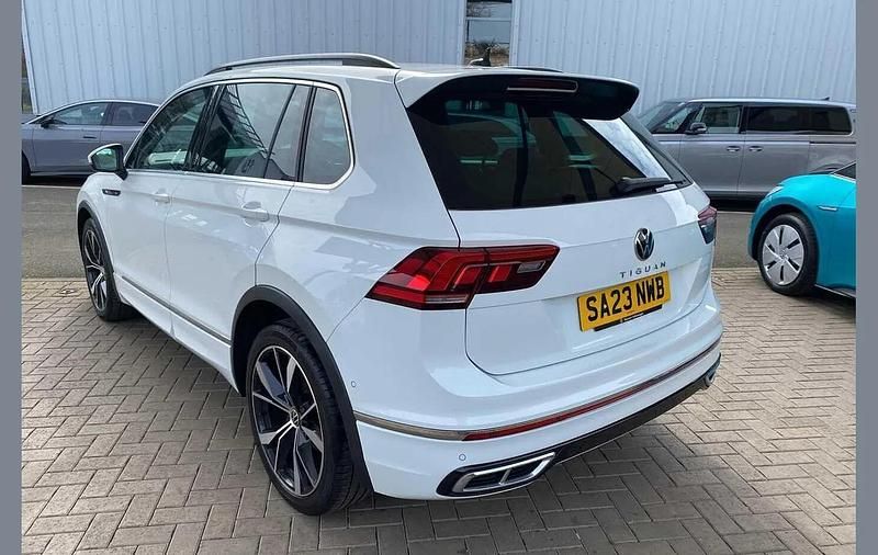 Used VW Tiguan R-line 150 HP (110 kW) 2023 White SUV