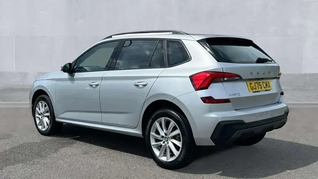 Used Skoda Kamiq SE 95 HP (69 kW) 2025 Silver SUV