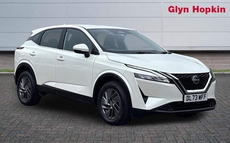 Used Nissan Qashqai Acenta Premium 158 HP (116 kW) 2023 White SUV