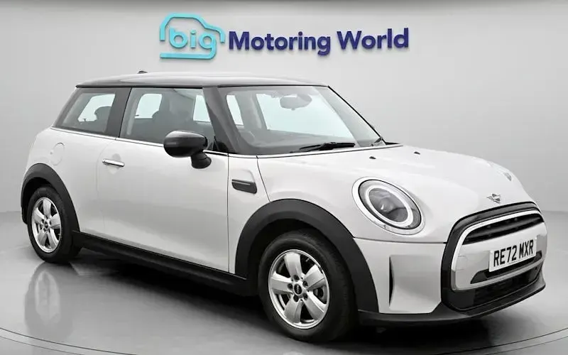 Used Mini Cooper Classic 136 HP (100 kW) 2022 Hatchback
