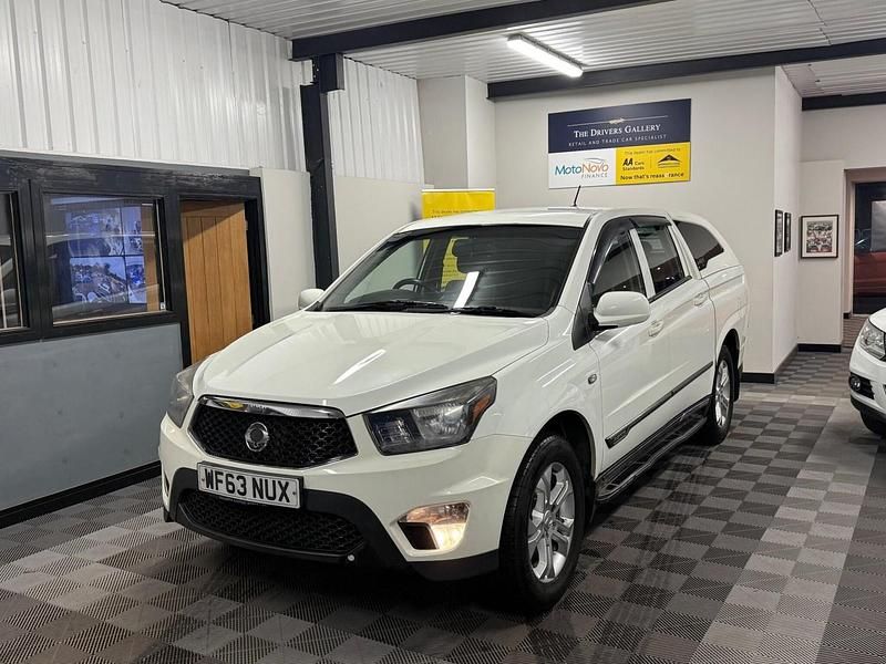 White Used 2013 Ssangyong (KGM) Korando Pickup | £4,995 (Expensive) - Image 1/4