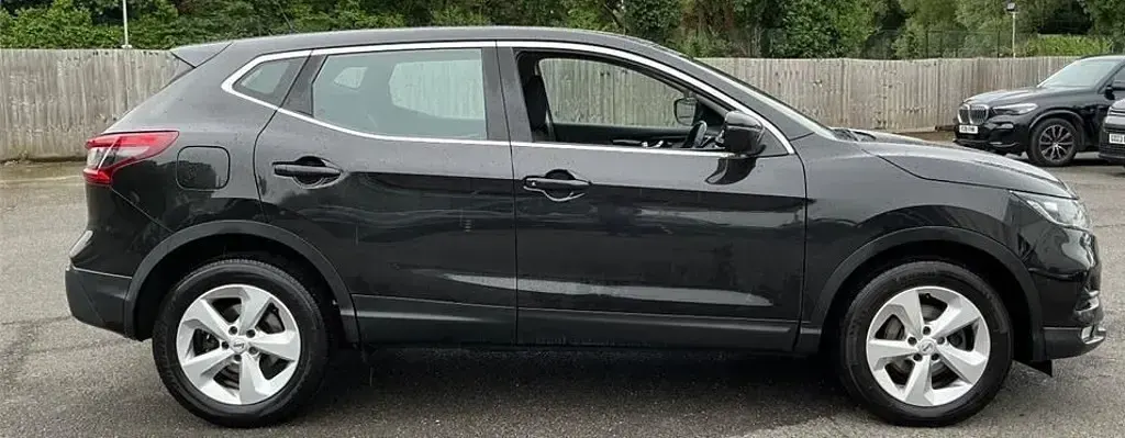 Used Nissan Qashqai Acenta 2018 Black SUV