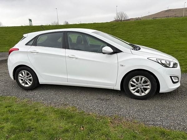 Used Hyundai i30 SE 2015 White Hatchback