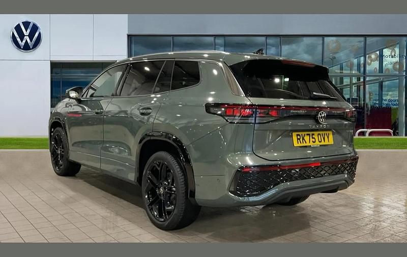 Used VW Tayron R-line Edition 267 HP (196 kW) 2025 Green SUV