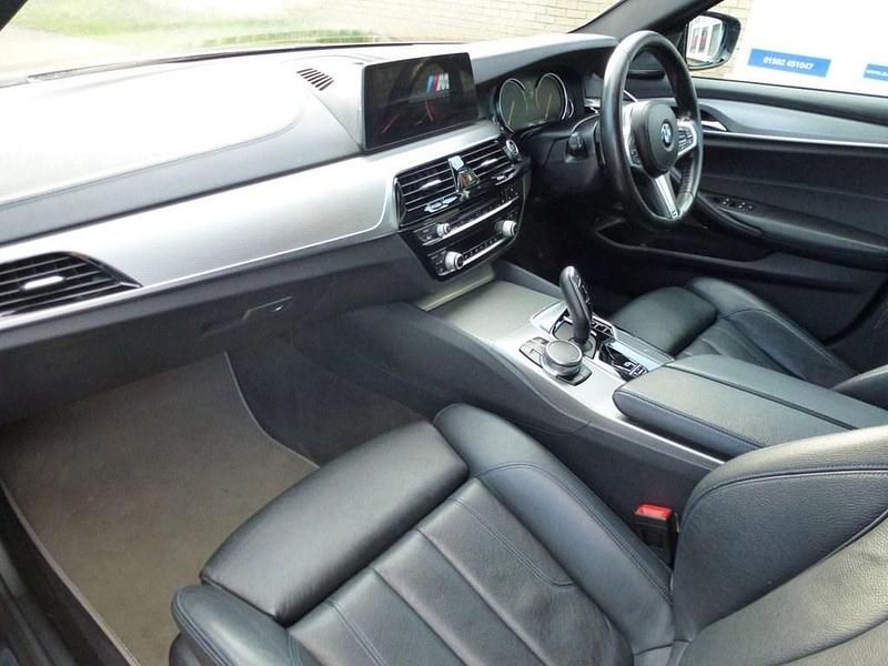 Used BMW 520 M Sport 190 HP (139 kW) 2017 Grey Estate