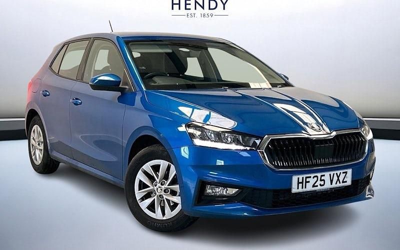 Race blue metallic Used 2025 Skoda Fabia SE Hatchback | £15,999 (Fair price) - Image 1/4