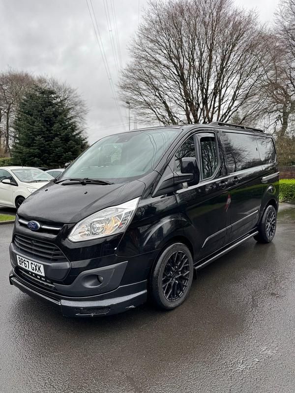 Used Ford Transit Custom Limited 130 HP (95 kW) 2018 Black Van
