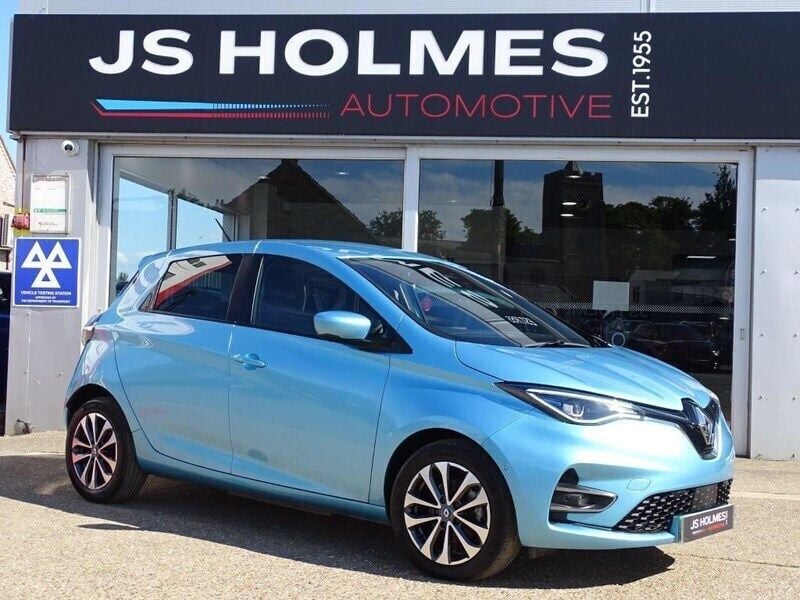 Blue Used 2022 Renault Rapid GT Hatchback | £9,999 (Good price) - Image 1/4