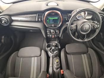 Used Mini Cooper S Classic 192 HP (141 kW) 2019 Black Hatchback