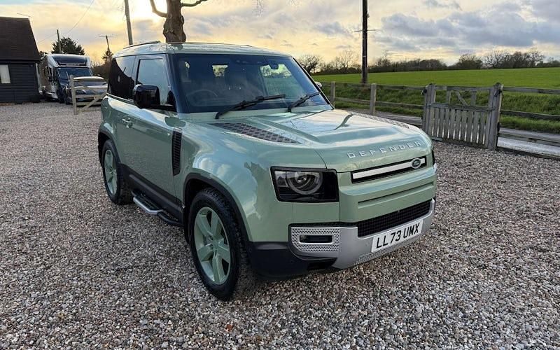 Usado Land Rover Defender 75th Limited Edition 300 HP (220 kW) 2023 SUV