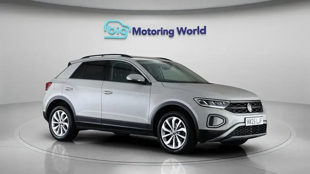 Usado VW T-Roc Match 115 HP (84 kW) 2025 Cinzento SUV