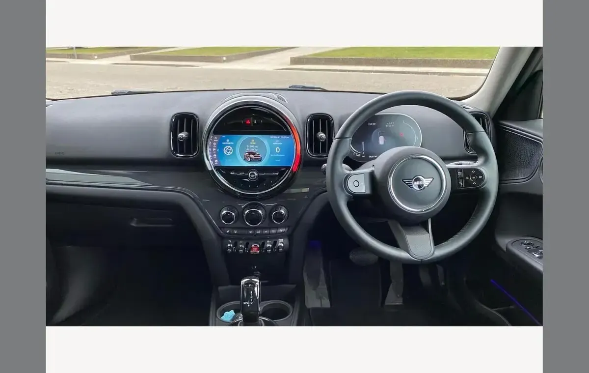 Used Mini Cooper Countryman Classic 136 HP (100 kW) 2023 Silver SUV