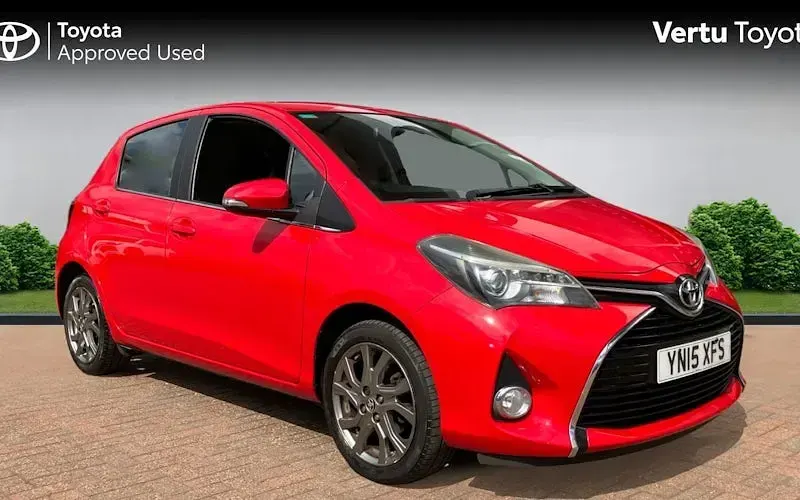 Used Toyota Yaris 99 HP (72 kW) 2015 Hatchback