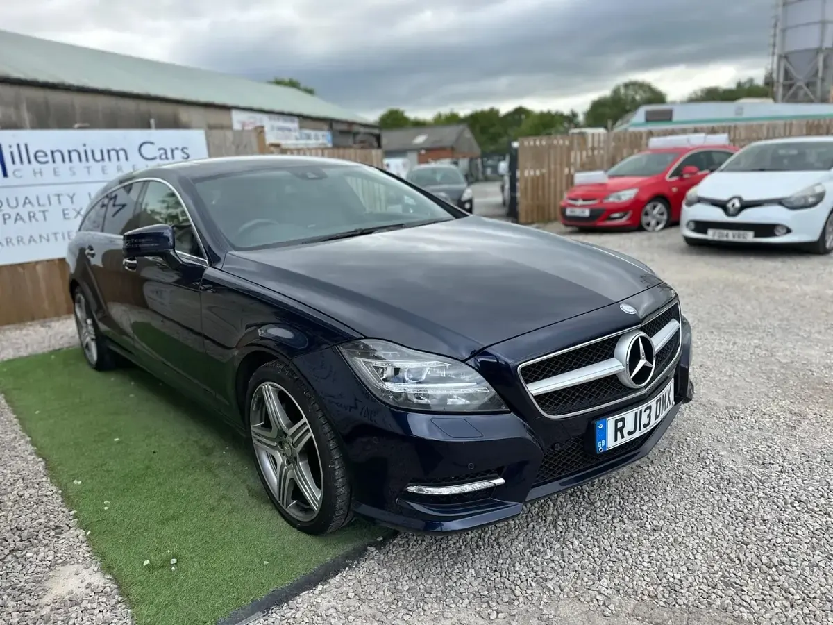 Used Mercedes CLS350 Shooting Brake AMG 2013 Blue Estate