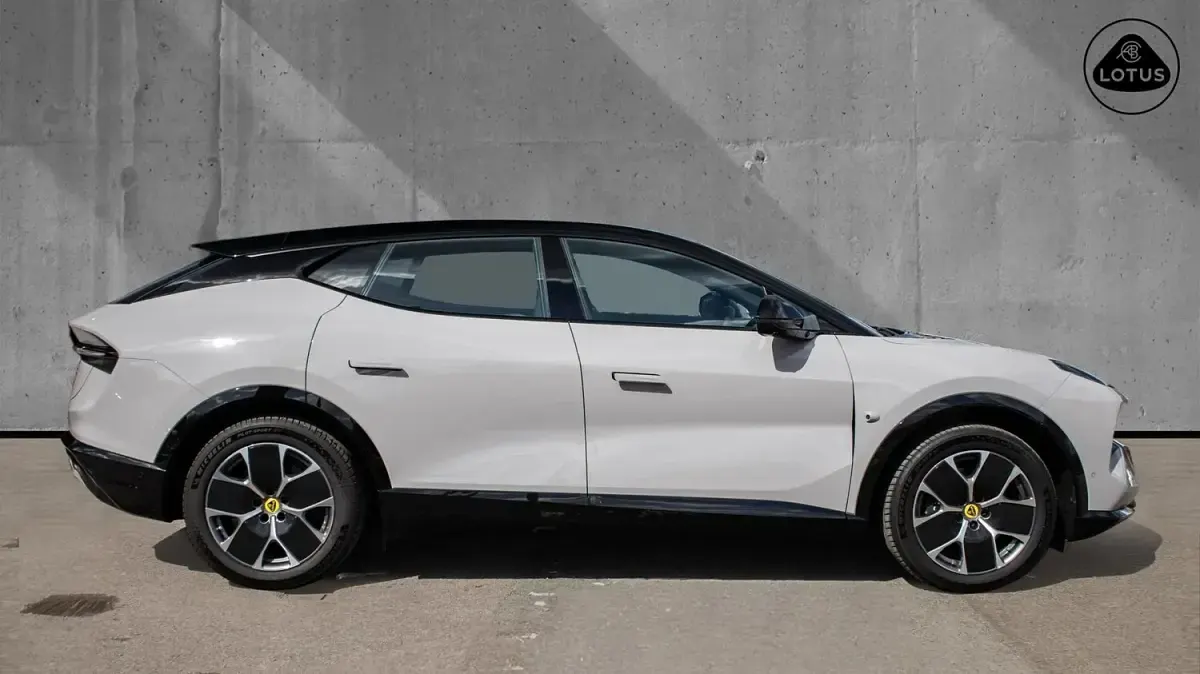 Used Lotus Eletre 450 kW (612 HP) 2025 Grey SUV
